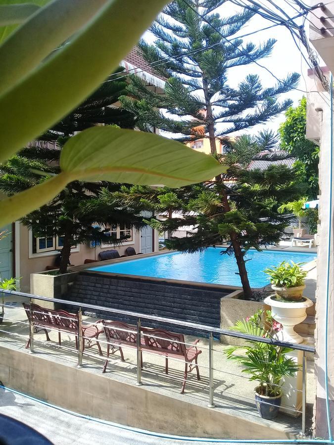 Hotel Ban Tyrol Patong Exterior foto